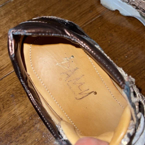 Damy Lace Sneakers - Picture 7 of 9